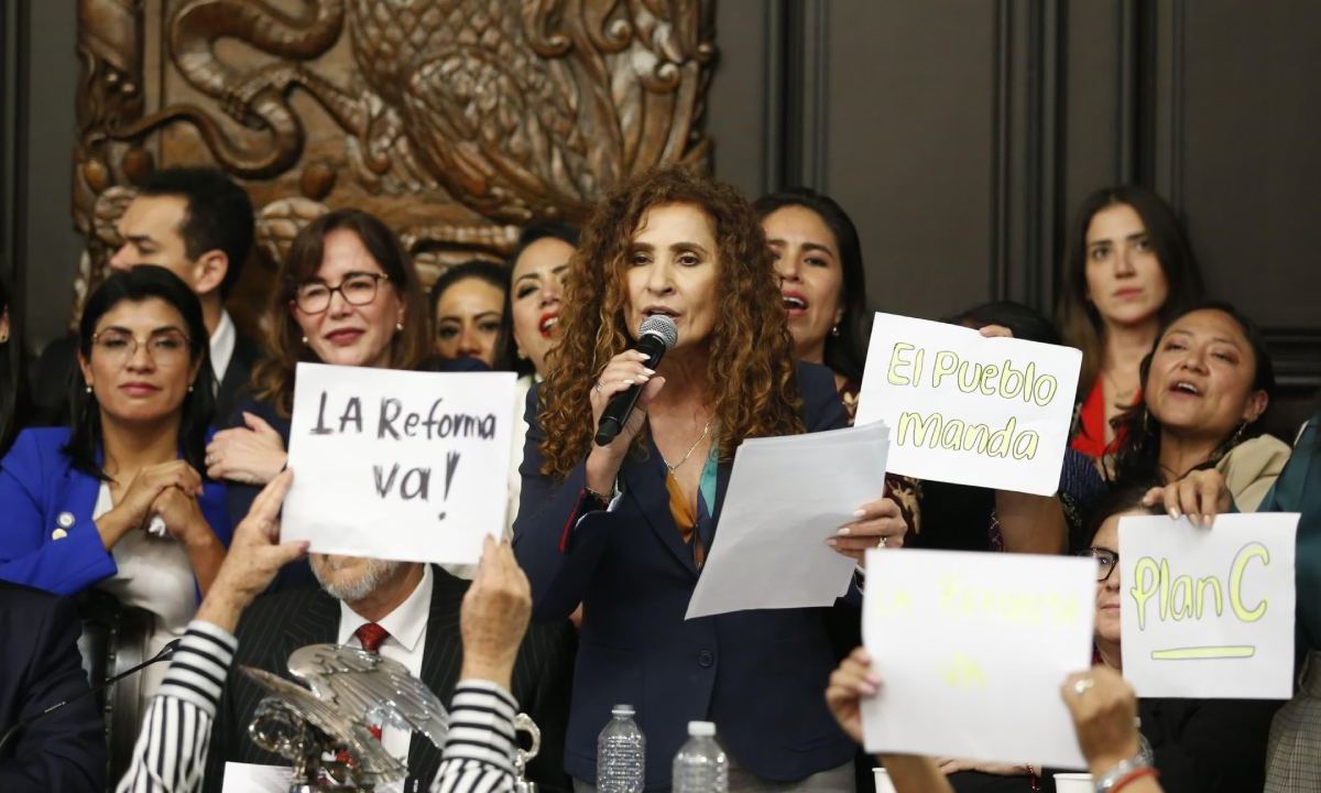 El PAN rechazó “la violencia política en razón de género en redes sociales que ha sufrido la senadora Gina Campuzano”