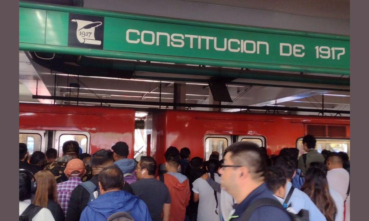 La Línea 8 del Metro 'colapsa’ este jueves; se reporta servicio lento