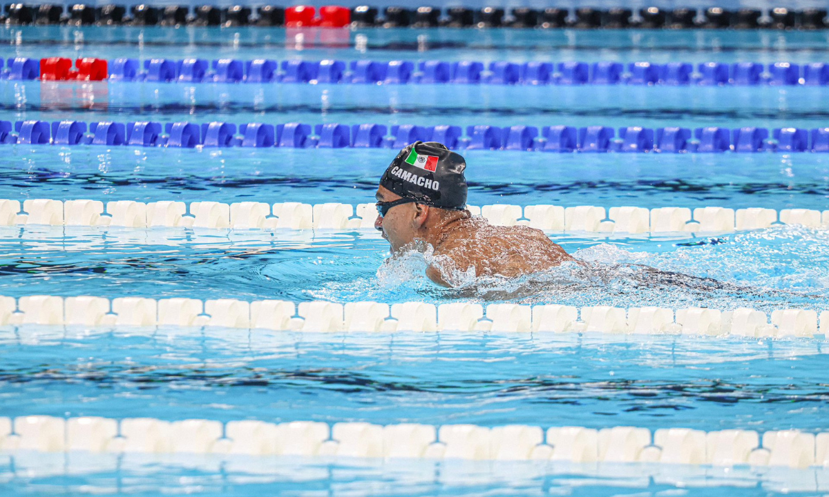 Ángel Camacho logra medalla de bronce