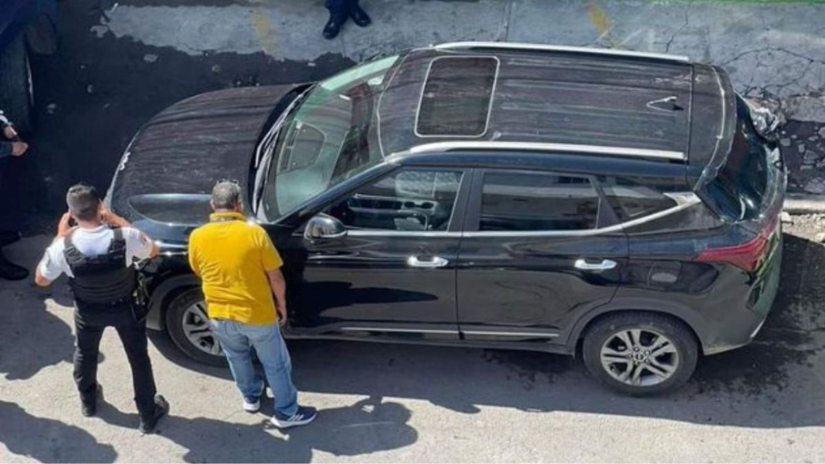 Localizan en una camioneta restos humanos cerca del Mercado Hidalgo