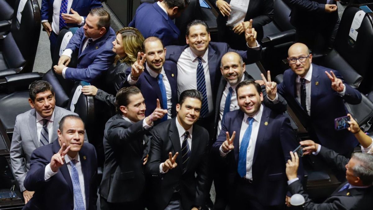 PAN propone legislar con consensos pero advierte que ellos conforman la “resistencia de México”