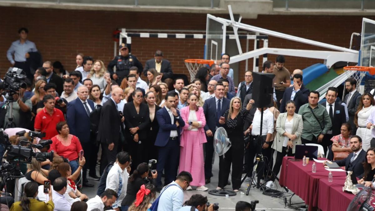 Sergio Gutiérrez Luna (Morena) pidió votar de manera económica el acuerdo, lo que final ocurrió con los votos de la mayoría oficialista