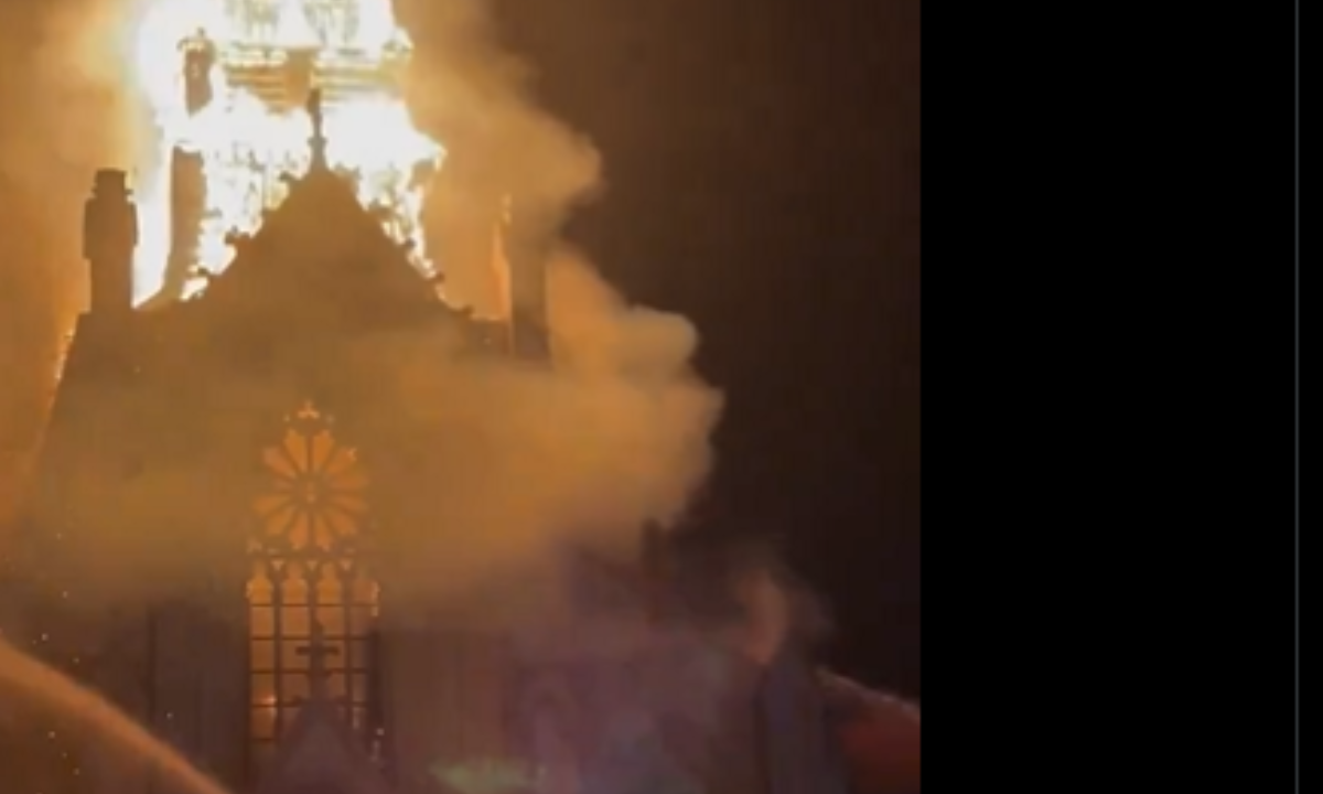 Incendio de la catedral de Saint Omer