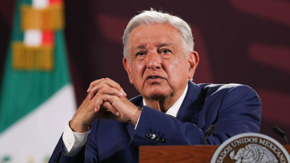 AMLO pidió a los habitantes de Guerrero y Oaxaca protegerse ante la inminente llegada de John, huracán categoría 3.