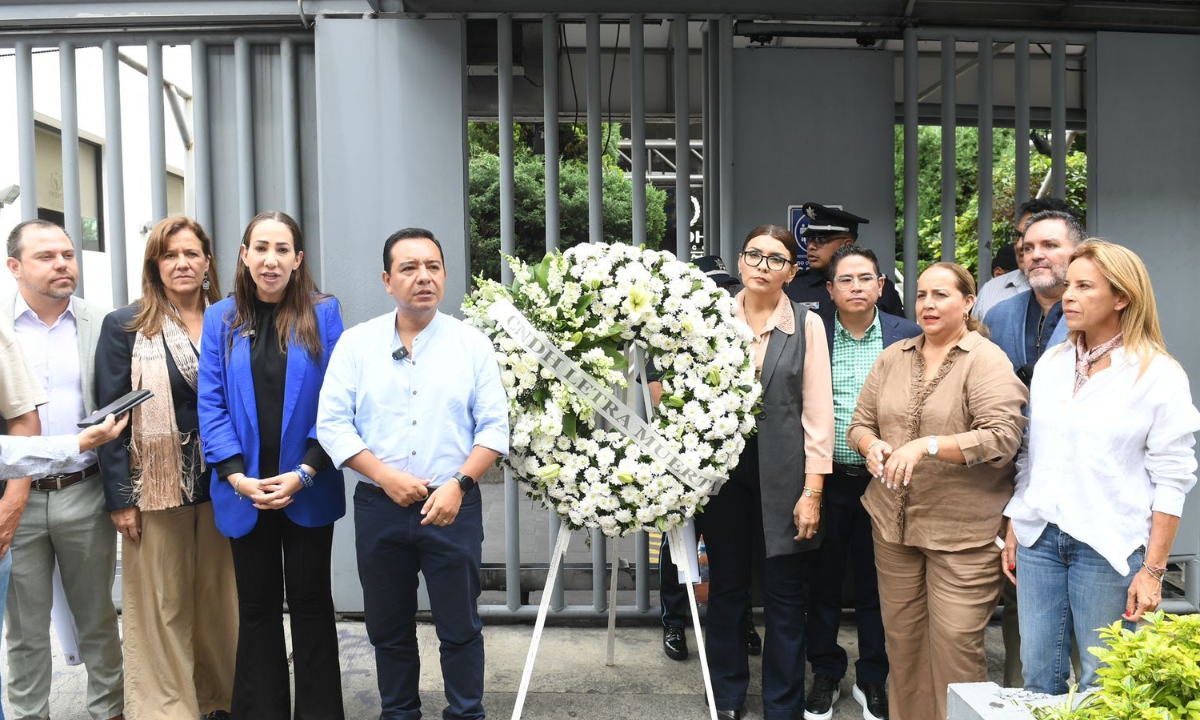 Diputados del PAN toman simbólicamente la CNDH