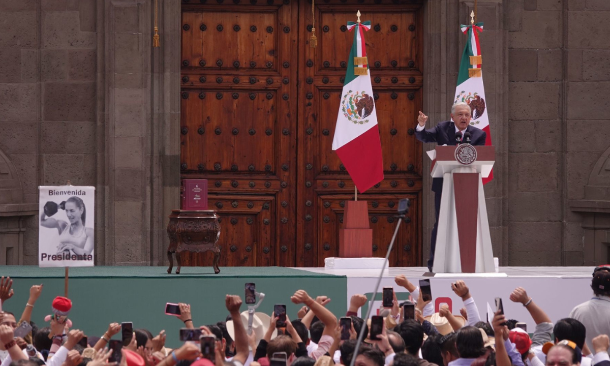 AMLO presumió la baja de la incidencia de la mayoría delitos en su sexenio y señaló que en el país no existe un “narcoestado”.