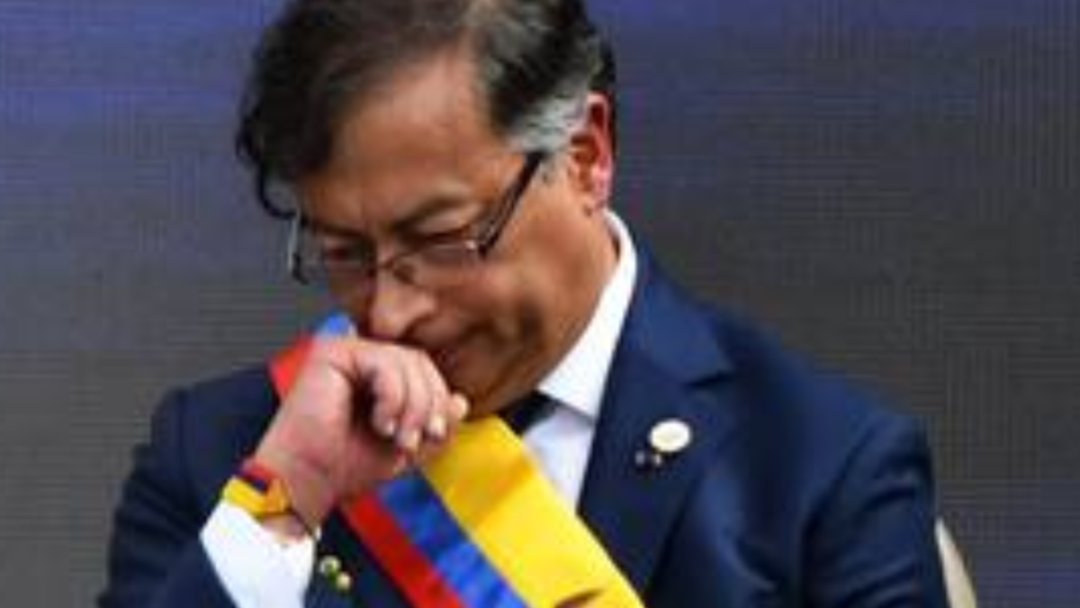 El Presidente Gustavo Petro no asistirá al evento con la colombianidad debido al accidente de la Fuerza Aérea en Colombia