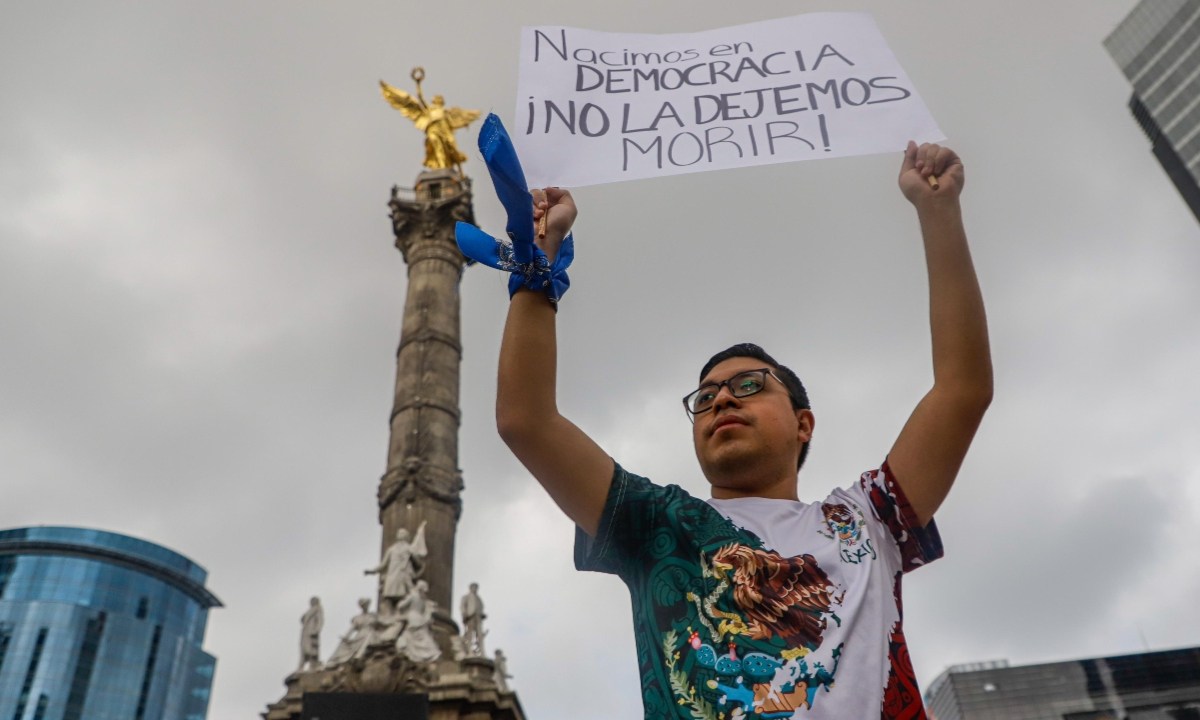 Foto: Miguel Martinez/Estudiantes de la UNAM en respuesta del Poder Judicial