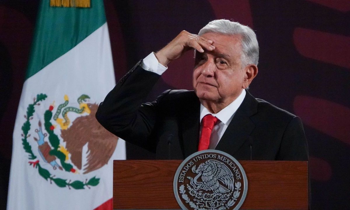 AMLO - Corona Española