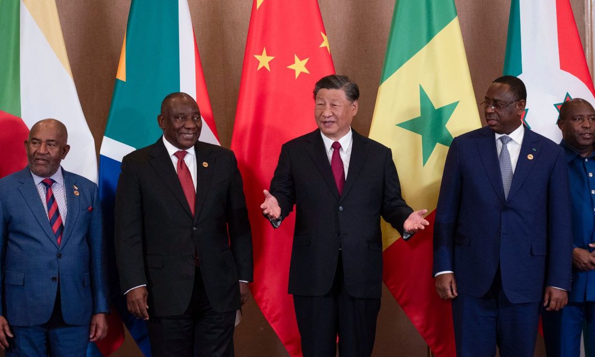 DIPLOMACIA. La cumbre pone de relieve el papel clave de China en la financiación de infraestructuras en África, a la vez que se enfrenta al aumento del endeudamiento.