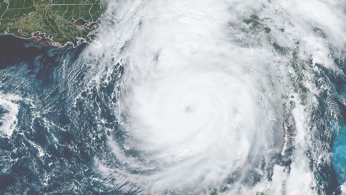 El huracán Helene tocó tierra anoche en la costa de Big Bend, Florida, como una poderosa tormenta de categoría 4