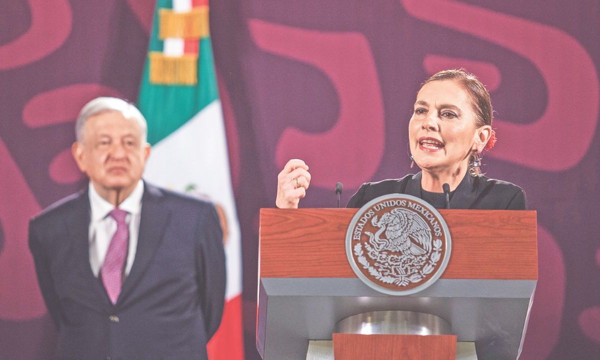 Mañanera. La esposa del Presidente pidió una explicación al gobierno austriaco sobre el estado del objeto atribuido al antepenúltimo tlatoani mexica