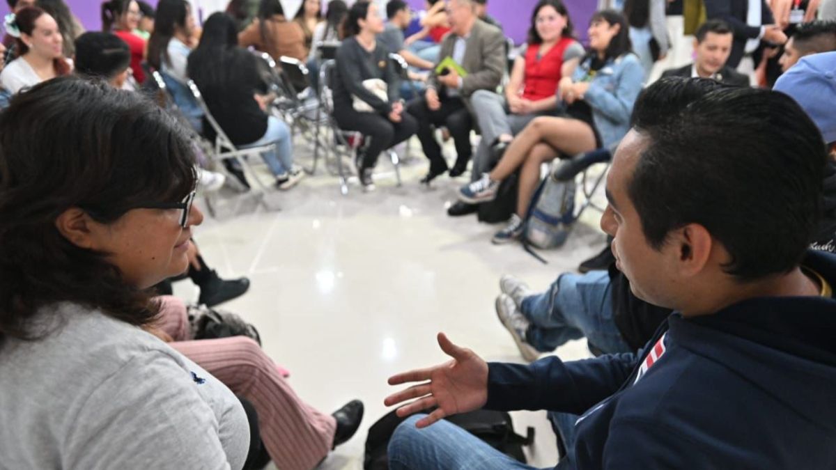 Herramientas. Durante los dos días del evento, los participantes recibieron un taller sobre debate, oratoria y de análisis del discurso para expresar sus ideas de una mejor manera.