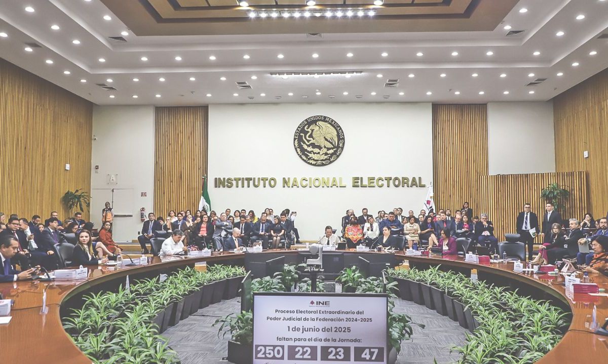 Ausentes. Sin la presencia de los partidos, pues no tienen injerencia en esta elección, transcurrió la primera sesión del INE sobre la elección de jueces. 