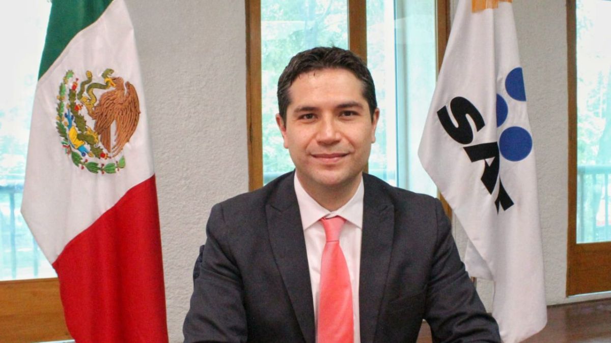 Antonio Martínez Dagnino, actual titular del Servicio de Administración Tributaria (SAT) continuará en el mismo cargo, así como gran parte del equipo de Hacienda