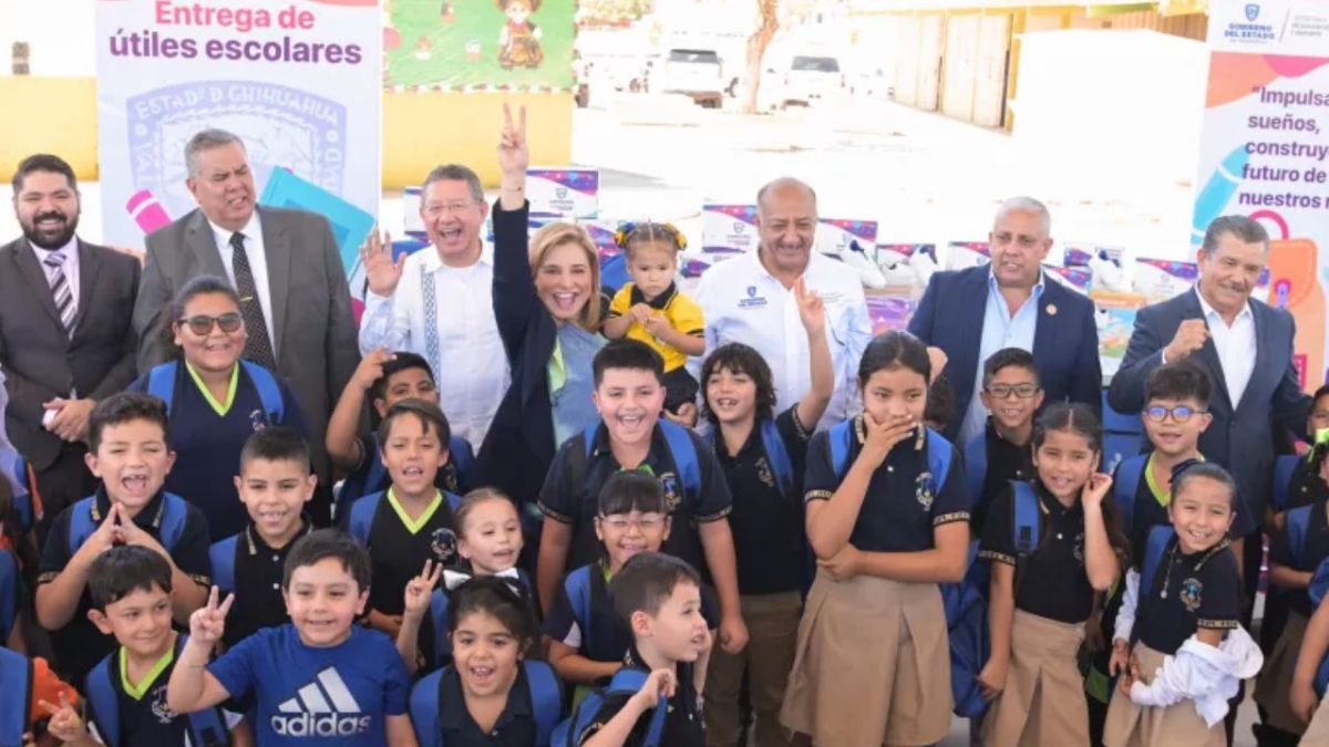 CHIHUAHUA. La gobernadora entregó paquetes escolares a niños de nivel básico de Ciudad Juárez.