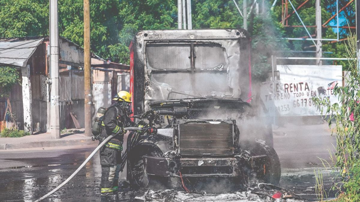 CRISIS. Continúan los enfrentamientos entre grupos de la delincuencia organizada en Culiacán.