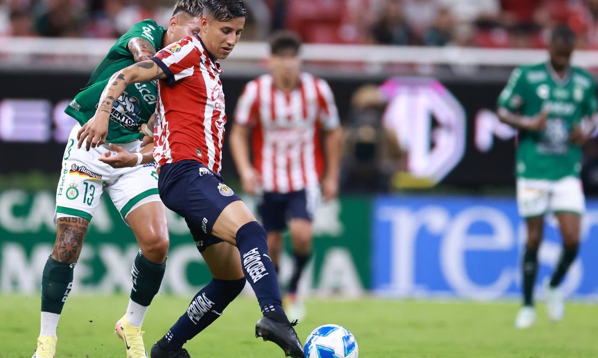 Guadalajara retomó la senda del triunfo al vencer 2-0 a León en Jalisco y con ello alcanzó los 14 puntos dentro del Apertura 2024 de la LigaMX