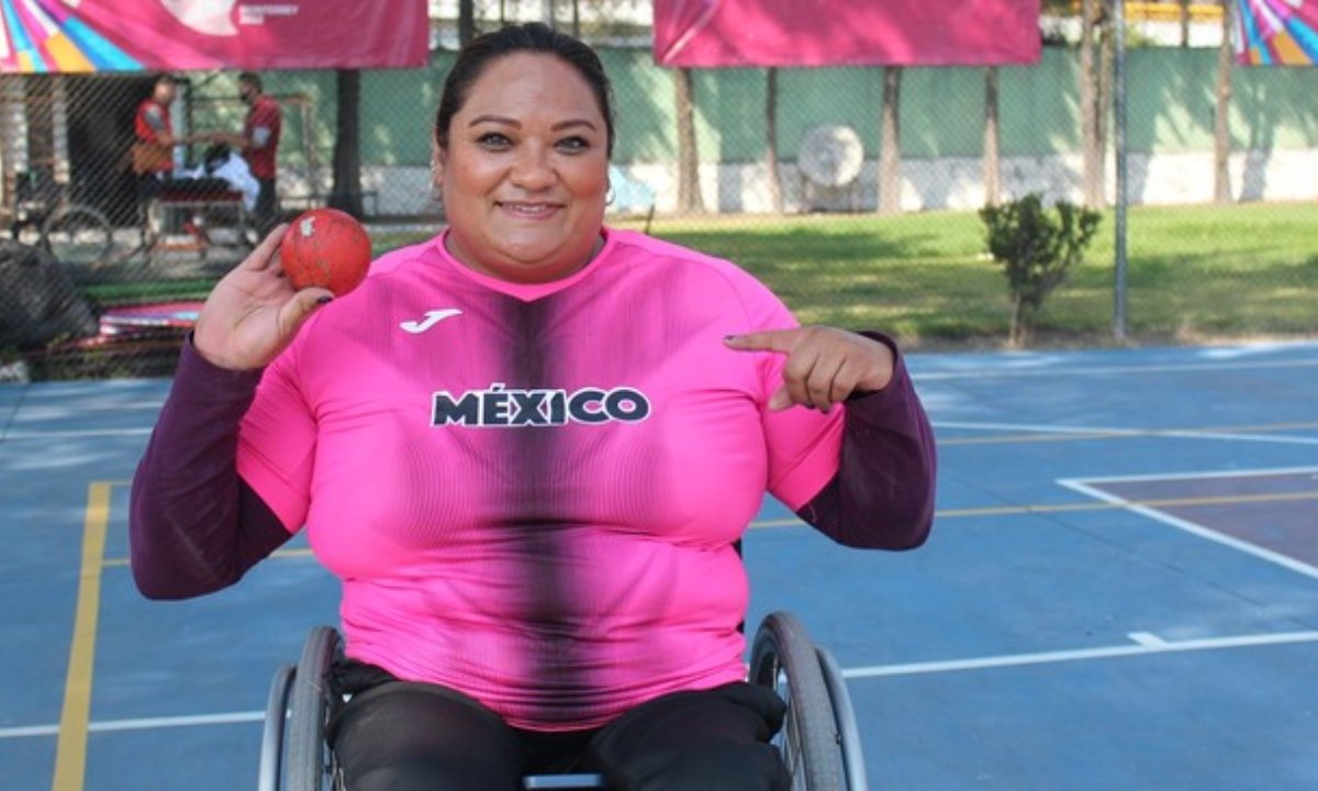 Gloria Zarza se alzó en lo más alto del podio al conseguir la primera medalla de oro para México en los Juegos Paralímpicos de París 2024.