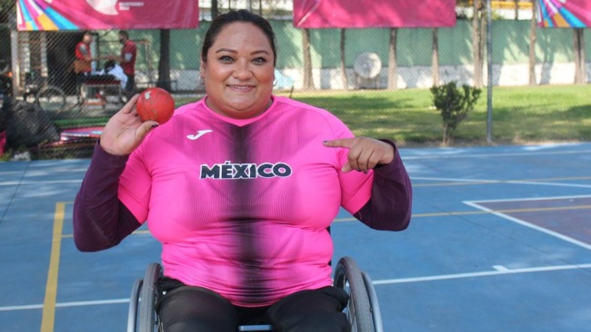 Gloria Zarza se alzó en lo más alto del podio al conseguir la primera medalla de oro para México en los Juegos Paralímpicos de París 2024.