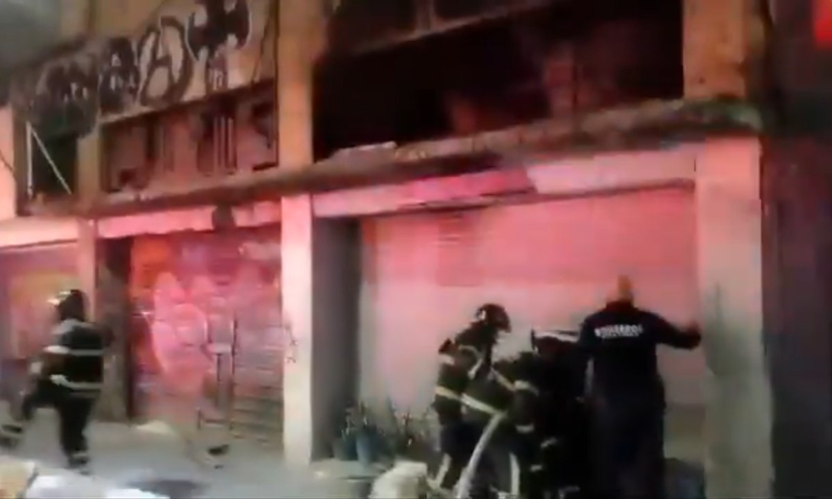 Foto: Captura de Pantalla/ Hombre provoca incendio en bar de la zona de Garibaldi