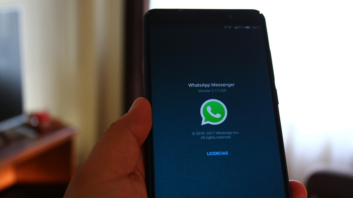 Conocer con precisión qué dispositivos dejarán de ser compatibles con WhatsApp es complejo, pero la aplicación brinda información puntual.