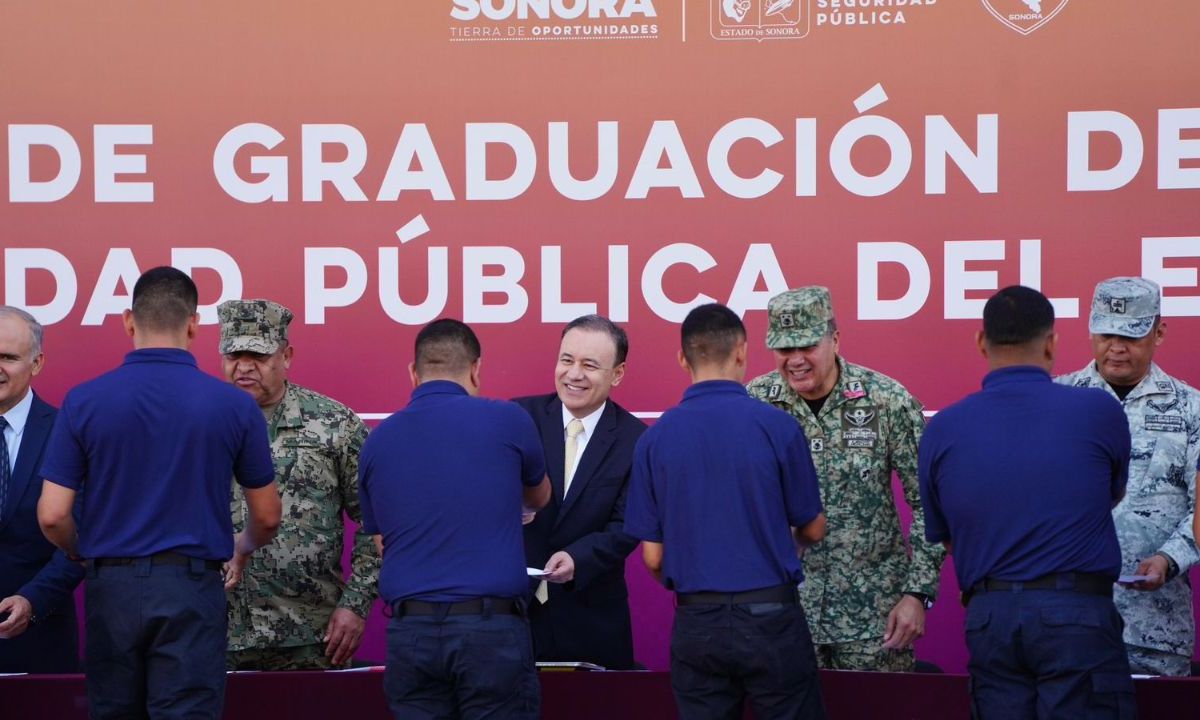 Refuerza Gobernador Durazo corporaciones de seguridad con 208 nuevos elementos