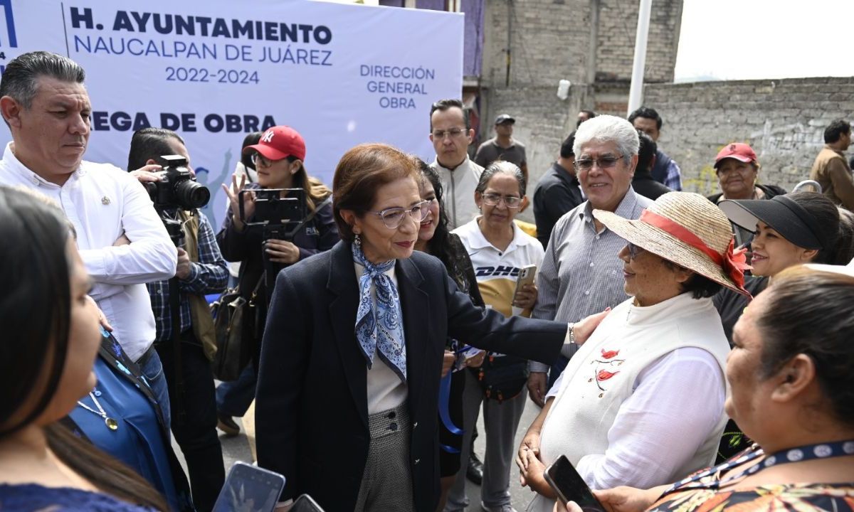 Moya Marín entregó la pavimentación con concreto asfáltico de 320 metros lineales de Calle B, colonia Ampliación San Mateo Nopala Zona Norte