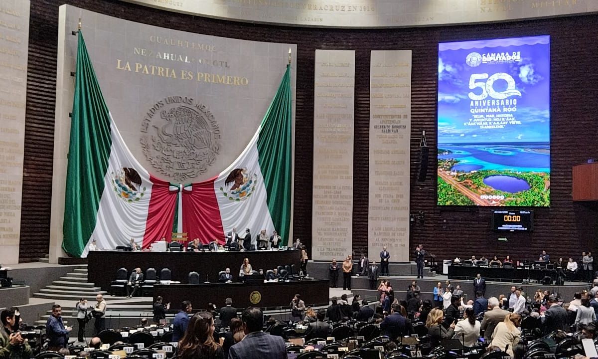 La Cámara de Diputados celebró una sesión solemne para conmemorar los 50 años de la fundación del estado de Quintana Roo.