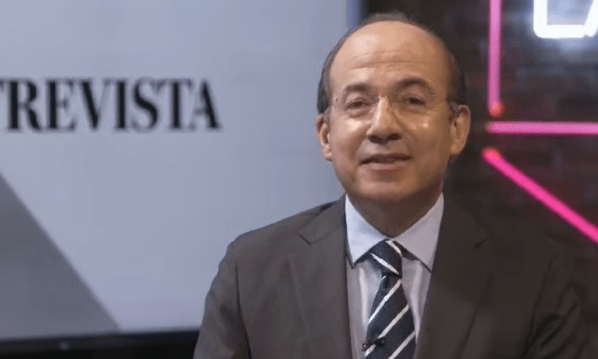 Felipe Calderón para entrevista de Latinus