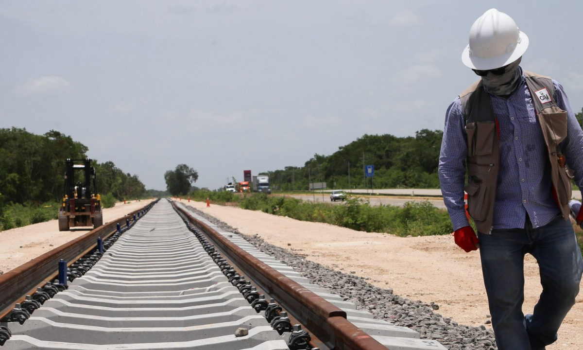 El pleno del Congreso de la Ciudad de México, en su carácter de Constituyente Permanente, aprobó por unanimidad el uso de vías ferroviarias para transporte de pasajeros.