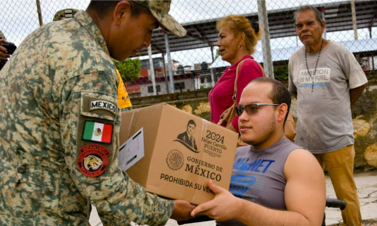 A 20 días del impacto del John en Acapulco, Guerrero, el Gobierno mantiene los apoyos a los ciudadanos afectados por el ciclón.