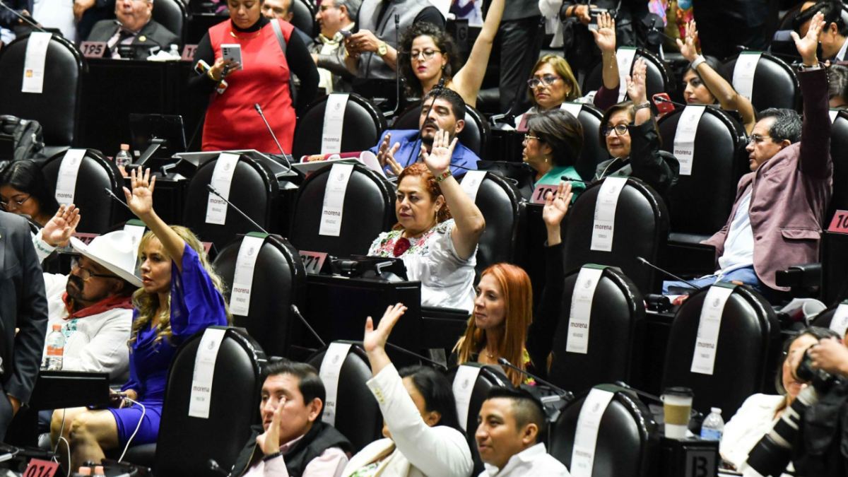 Bancada de Morena promete prioridad a personajes externos