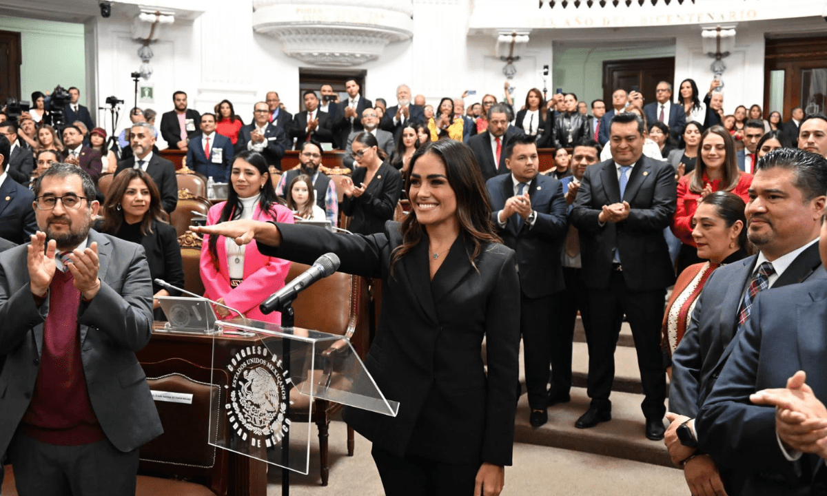 Es lamentable que millones de mujeres en México sigamos siendo revictimizadas. comenta De la Vega