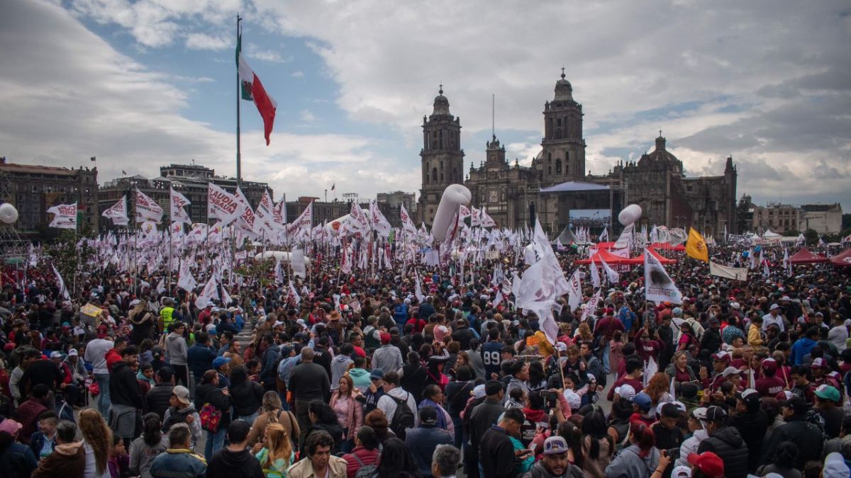 Mensaje de Sheinbaum en el Zócalo reúne a 400 mil personas, con saldo blanco