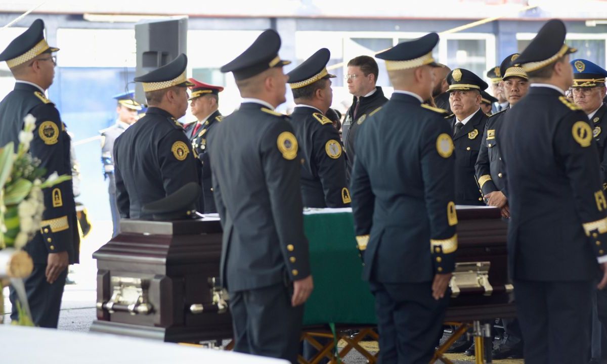 Con una ceremonia solemne, la SSC de la CDMX despidió al policía Javier Duana, atropellado por un motociclista en la Magdalena Contreras.