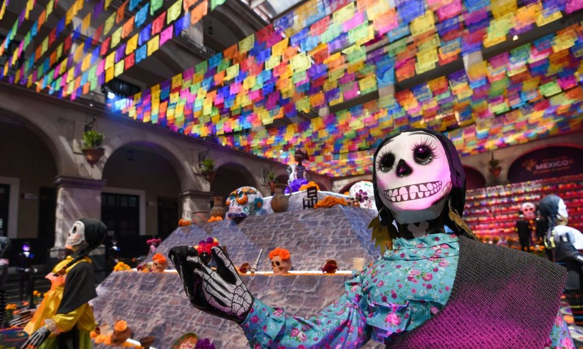 El Día de Muertos es una de las celebraciones más emblemáticas de la cultura mexicana y una de las más características fuera de nuestro país