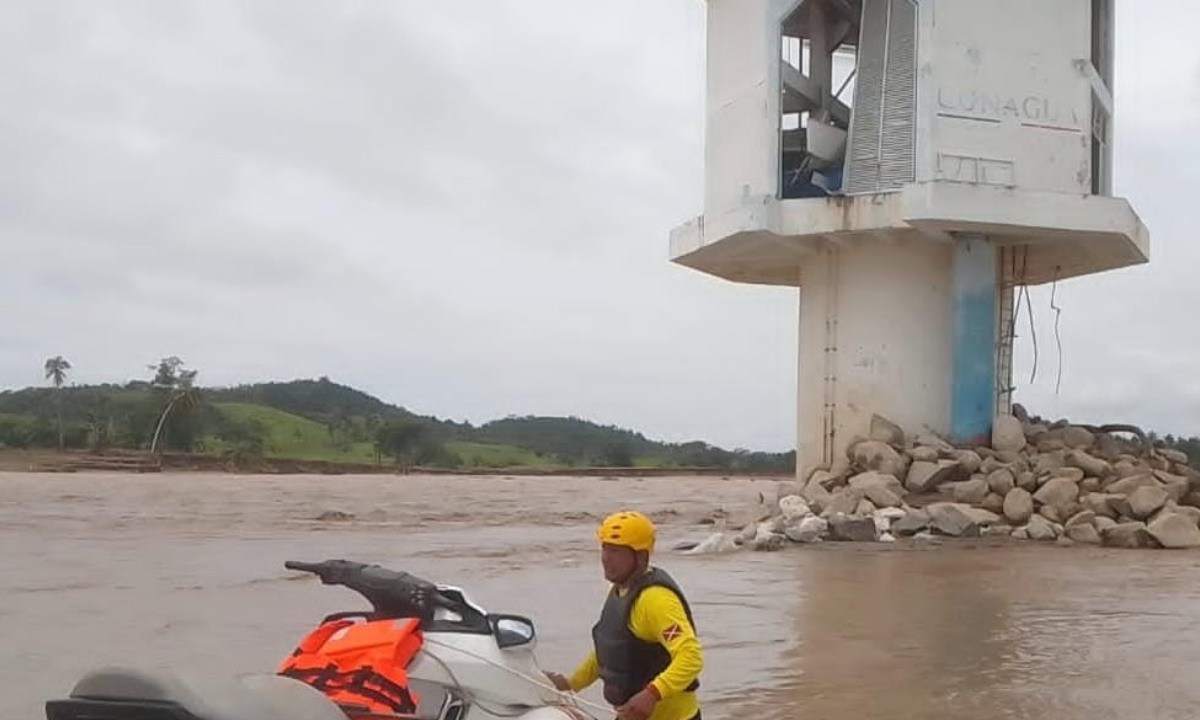 La Conagua dio a conocer que realizan trabajos de rehabilitación para abastecer de agua potable a Acapulco tras las afectaciones de 'John'.