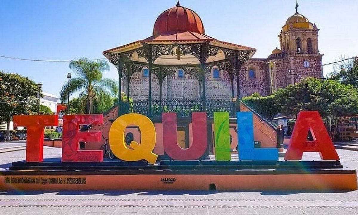 TESORO. La plaza principal de este Pueblo Mágico resguarda sitios emblemáticos, gastronomía y mucha fiesta.