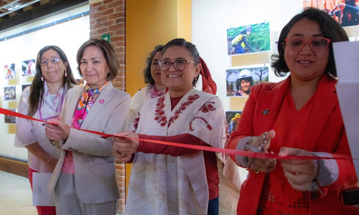 Evento. La alcaldesa unauguró la exposición "Construyendo Oportunidades con Equidad".