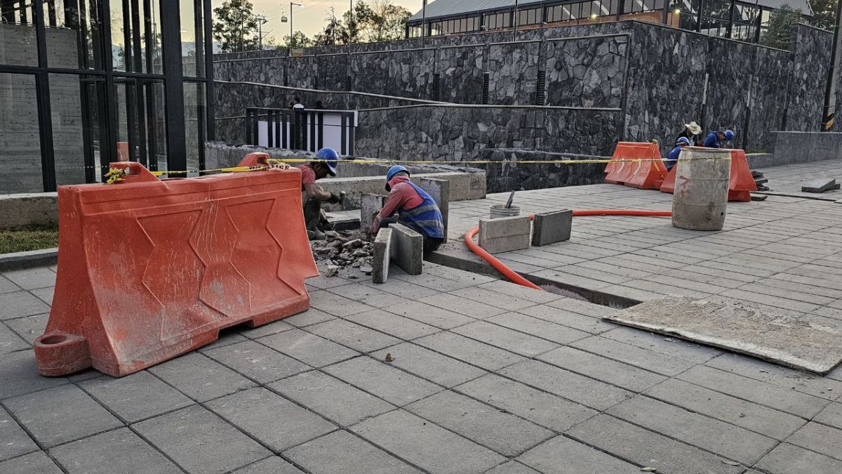 Advertencia. Entre las quejas más recurrentes de quienes acuden a ver películas a este lugar, está la falta de información, señalizaciones y sanitarios.