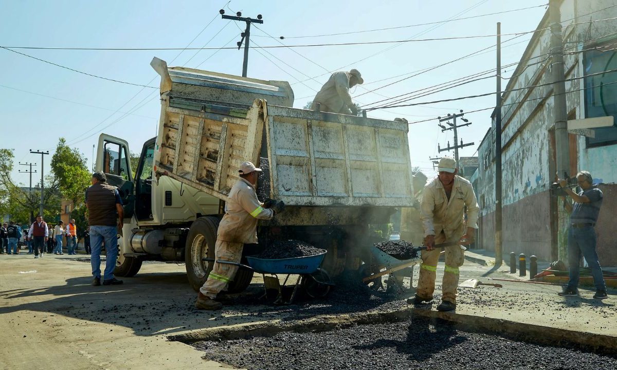 Tarea. Acompañada de alcaldes, la jefa de Gobierno arrancó el programa “Gran Bachetón” que se realizará en toda la Ciudad de México.