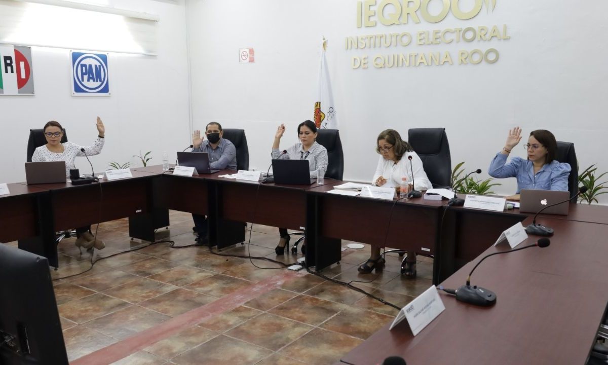 VOTO. Por mayoría, el Consejo General del Instituto Electoral de Quintana Roo rechazó la solicitud del PRD como partido local.