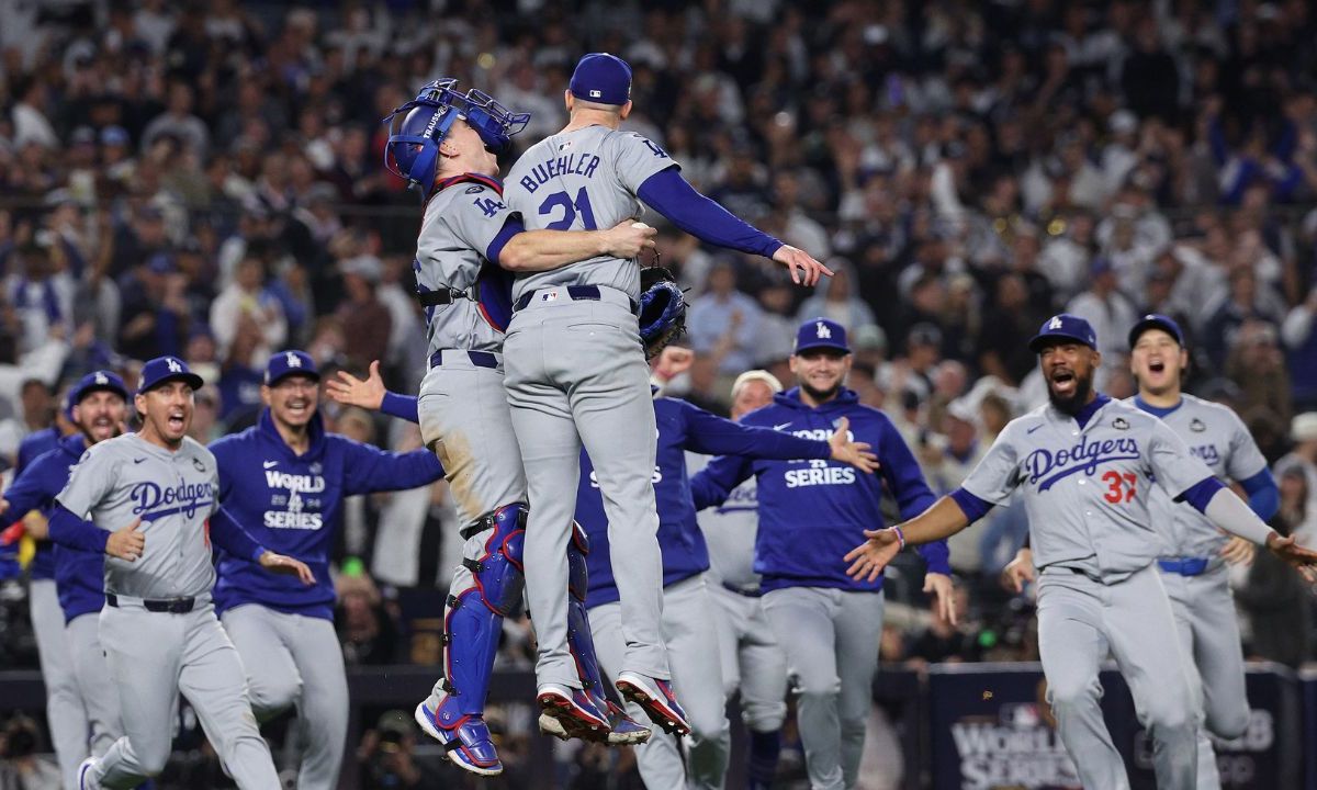 Los Dodgers consiguieron su cuarta victoria en su historial personal de 12 finales disputadas ante Yankees, quienes cumplirán 15 años desde su último campeonato