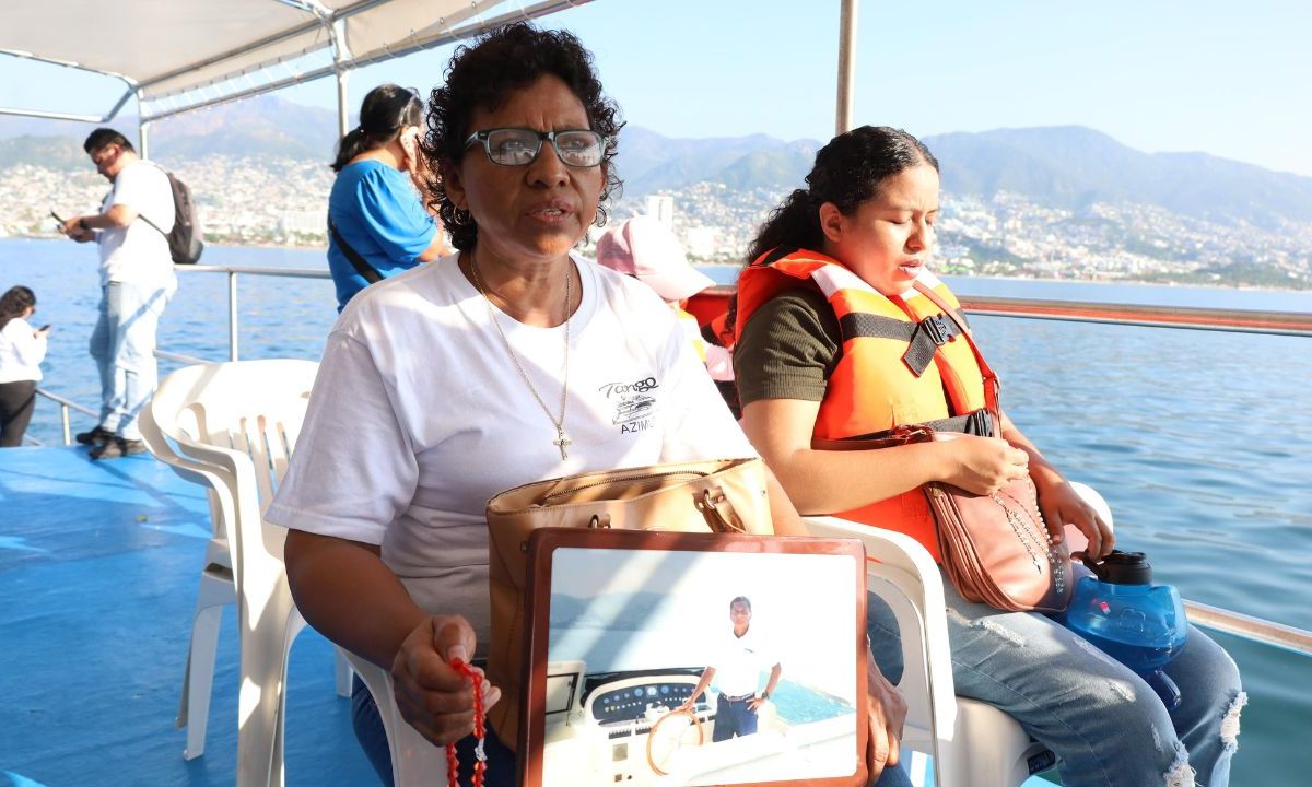 RECUERDO. Leonarda, esposa del capitán Héctor Ramos, narra que su esposo salió a cuidar su barco y no regresó.