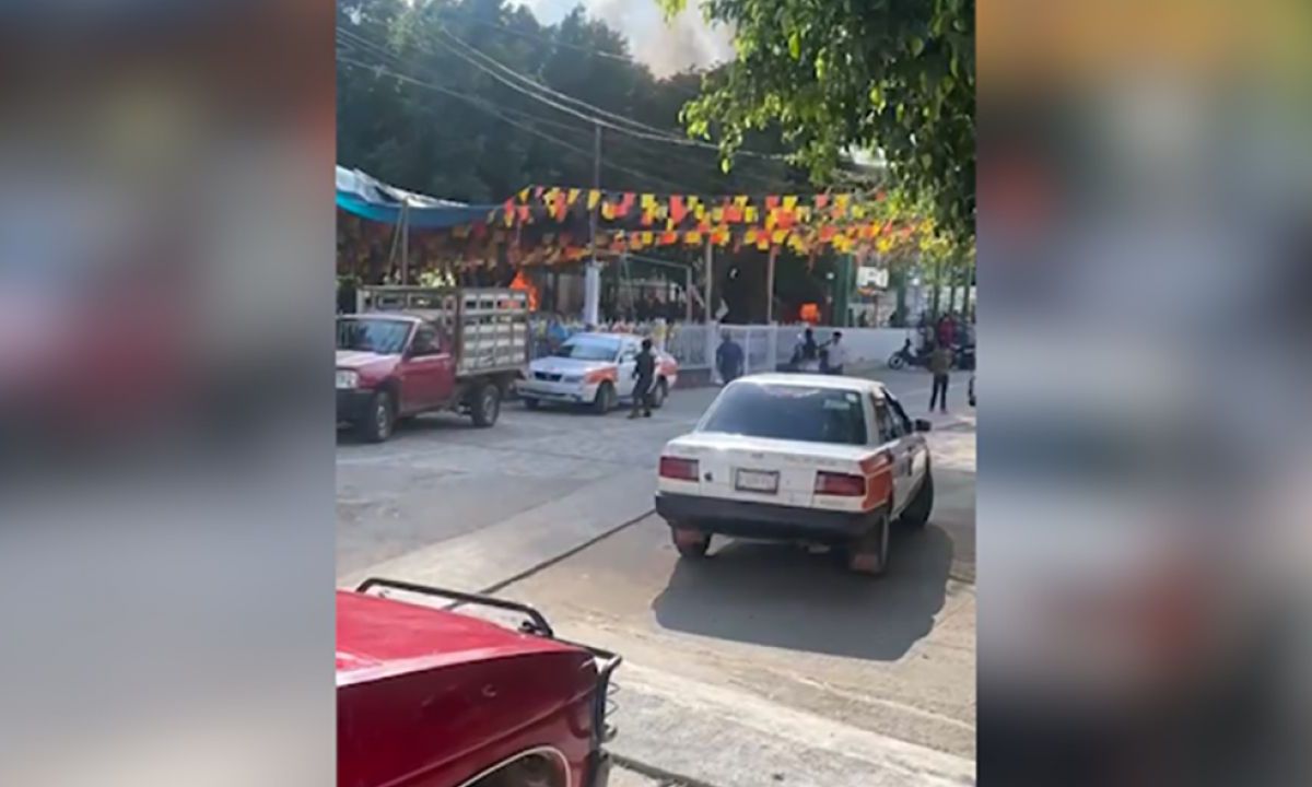 VIOLENCIA. Los dos jóvenes fueron quemados en el Zócalo del municipio, sin que las autoridades lograran hacer algo.