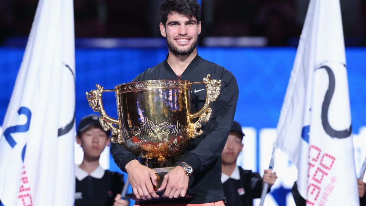 El español alcanzó su título número 16 como profesional y se acercó al italiano en la lucha por la cima del ranking