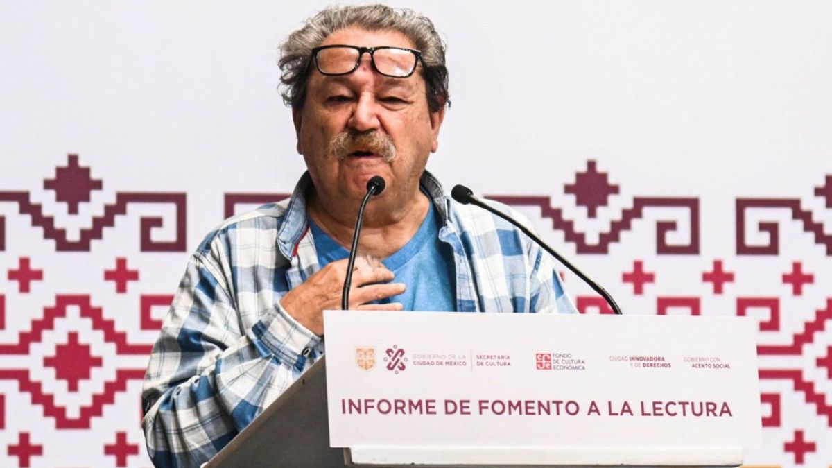 Labor. Paco Ignacio Taibo II, director general del FCE, destacó la importancia de garantizar el acceso a los libros.