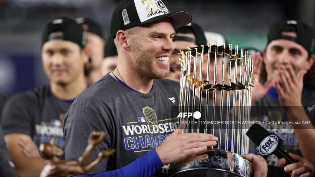 Freddie Freeman fue escogido el Jugador Más Valioso (MVP) de la Serie Mundial 2024, luego de que los Dodgers de Los Ángeles le ganaron este miércoles a los Yankees de Nueva York.El bateador estadou