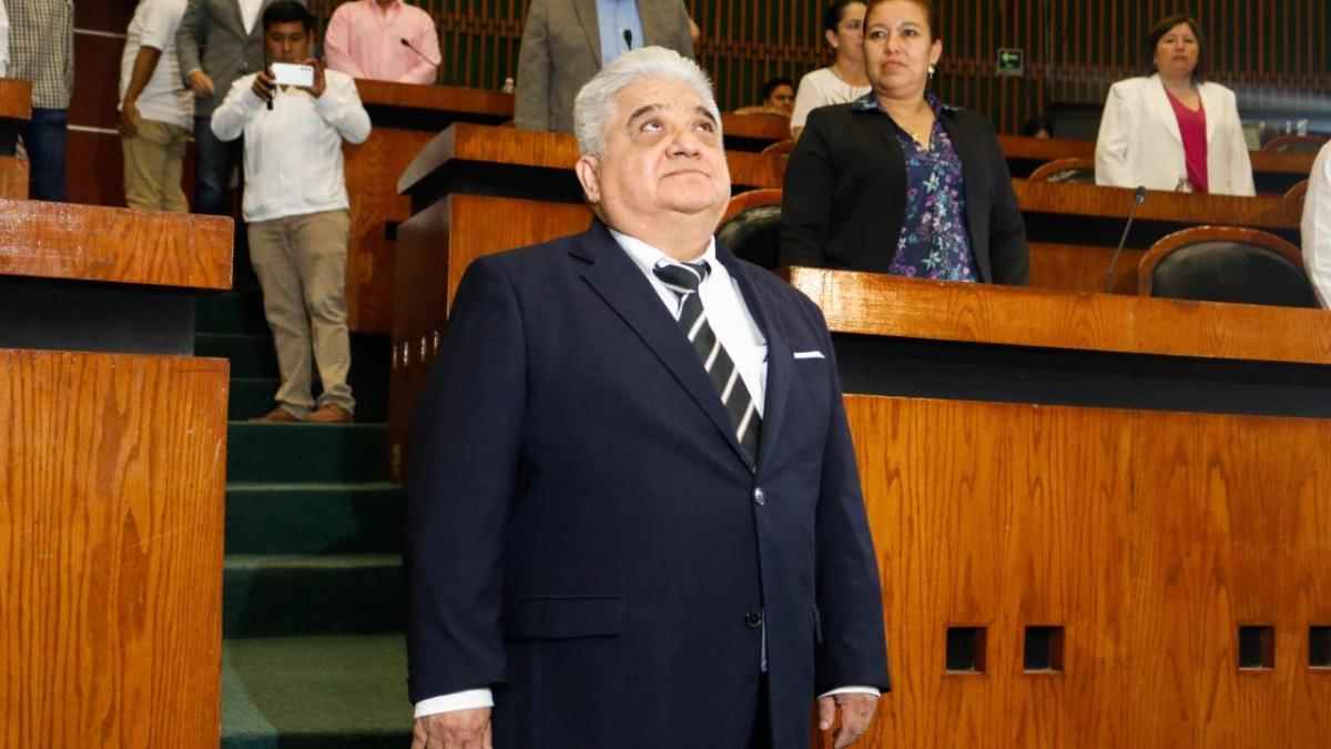 El nuevo presidente municipal de Chilpancingo, Gustavo Alarcón Herrera, negó recibir amenazas o llamadas por parte de los grupos delictivos.